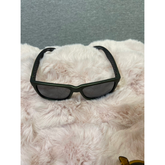 Bundle of sunglasses - Picture 4 of 6